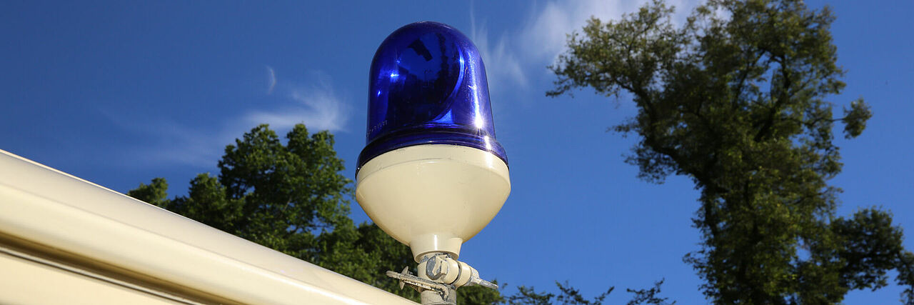 blaue Rundumkennleuchte Oldtimer